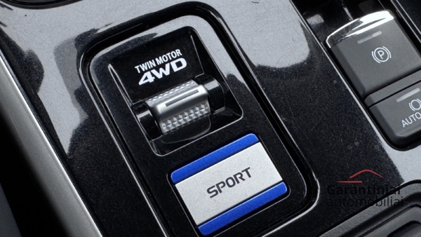 Mitsubishi Outlander 2.4 PHEV 4WD 2021 m. Įkraunamas hibridas. 23