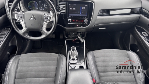 Mitsubishi Outlander 2.4 PHEV 4WD 2021 m. Įkraunamas hibridas. 3