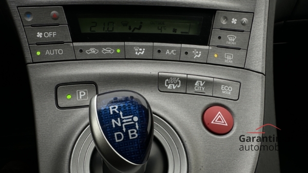 Toyota Prius 1.8 Premium 2014 m. Įkraunamas hibridas 17