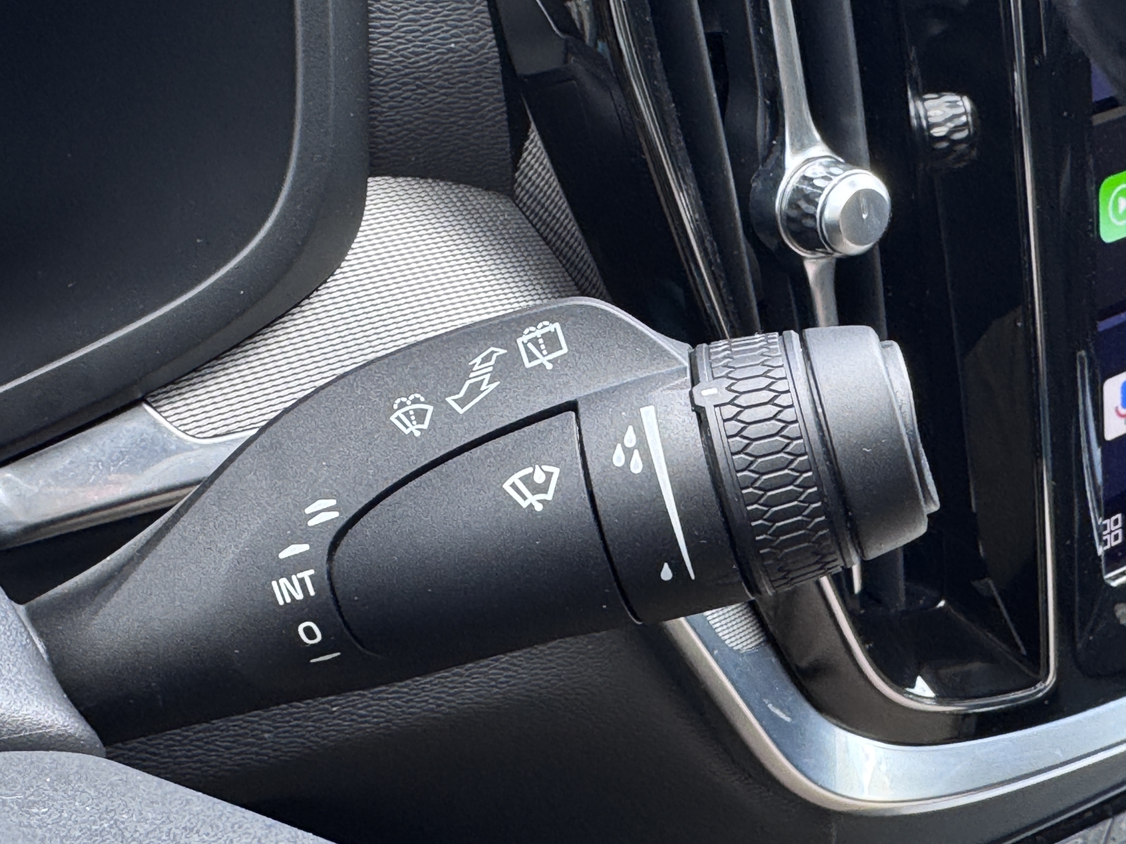 VOLVO V60 2.0 B3 Essential 2022 m. 15