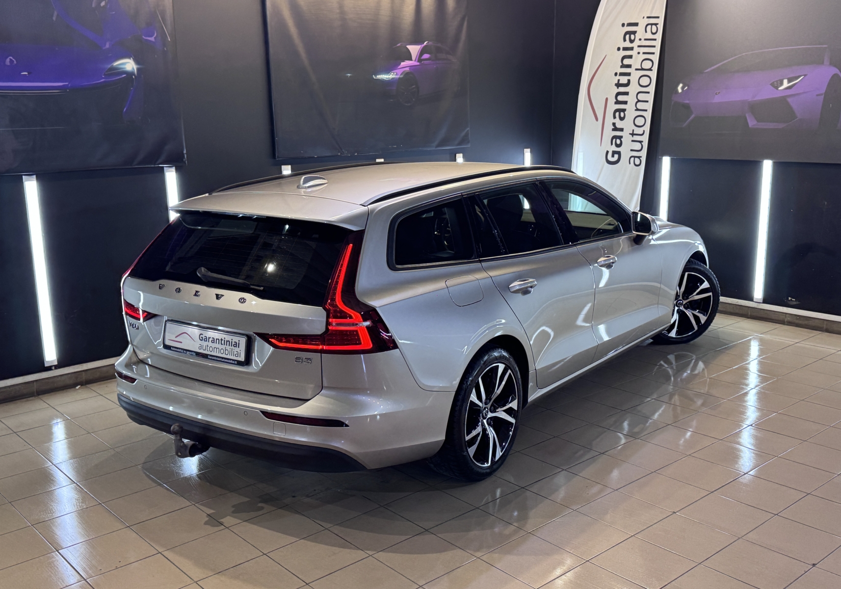 VOLVO V60 2.0 B3 Essential 2022 m. 2