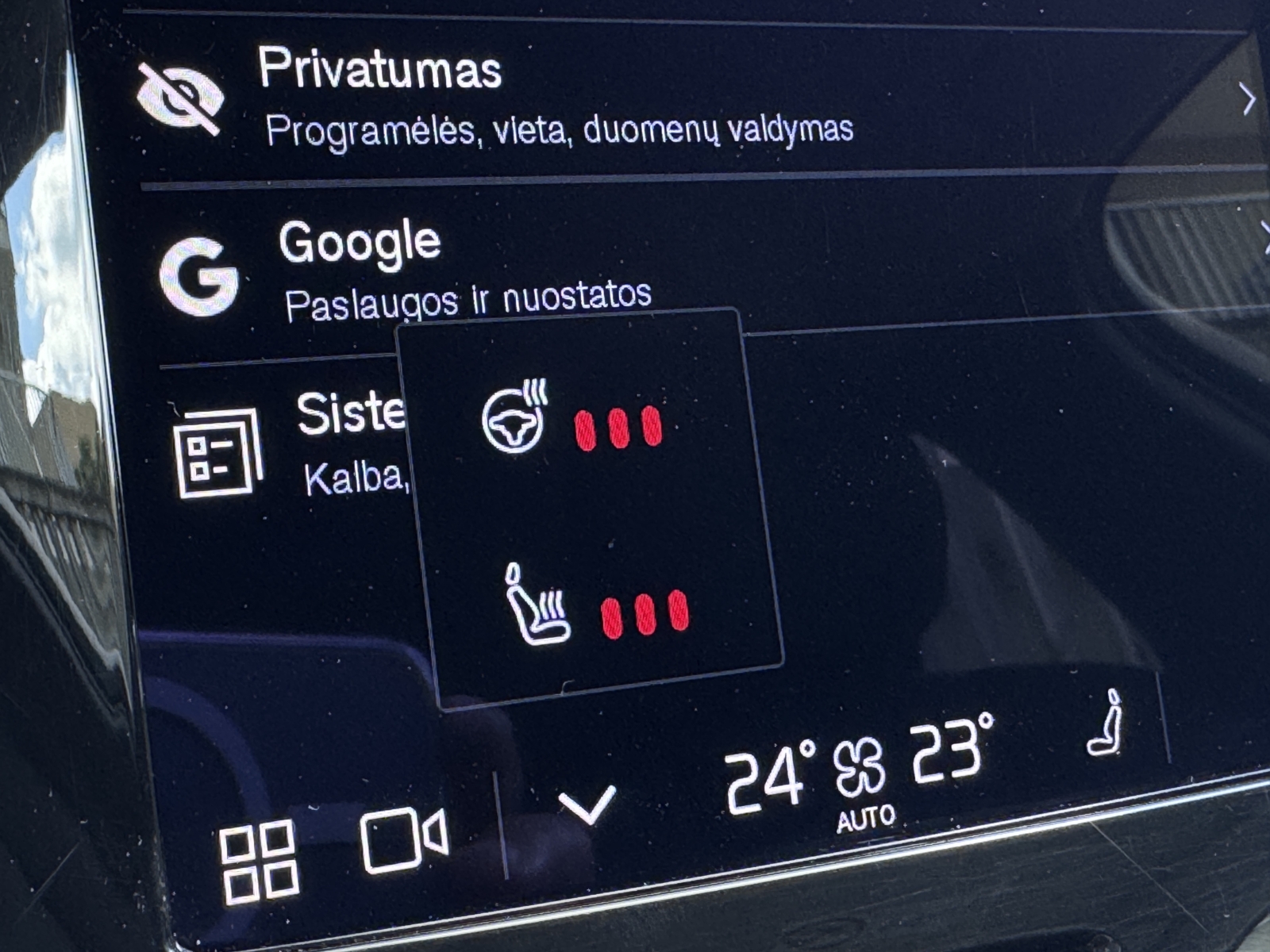 VOLVO V60 2.0 B3 Essential 2022 m. 21