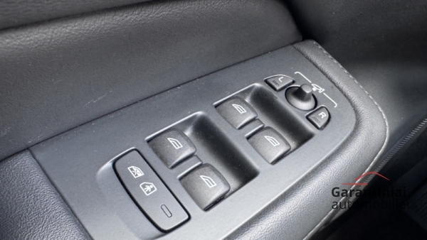 VOLVO V60 2.0 B3 Essential 2022 m. 25