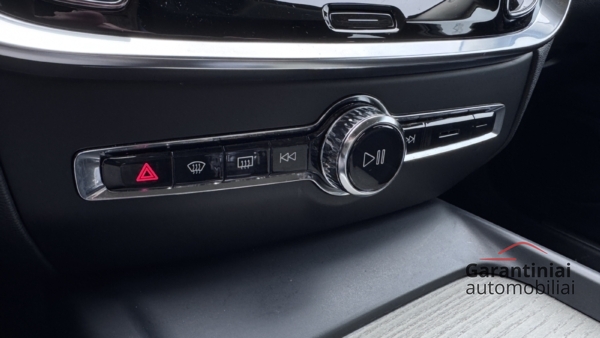 VOLVO V60 2.0 B3 Inscription 2022 m. 24