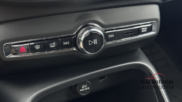 Volvo XC40 2.0 Momentum AWD 2018 m. 21