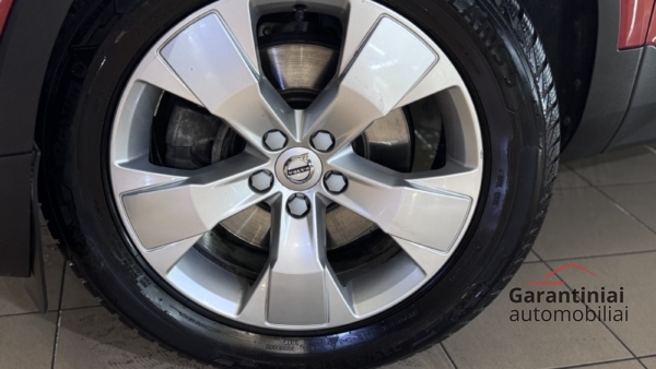 Volvo XC40 2.0 Momentum AWD 2018 m. 4