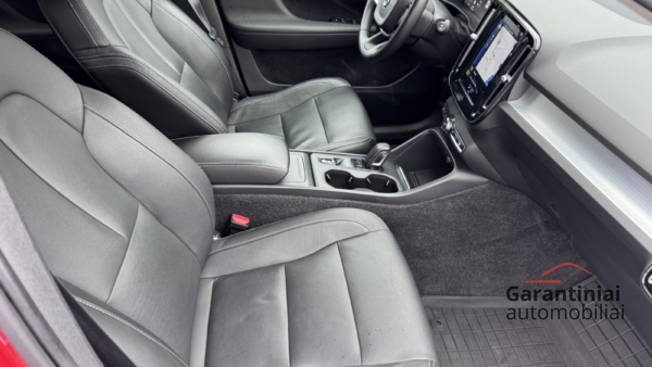Volvo XC40 2.0 Momentum AWD 2018 m. 6