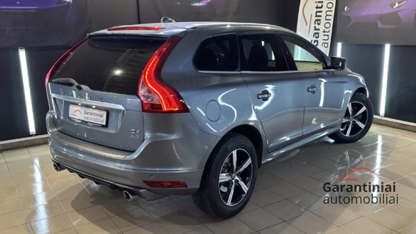 Volvo XC60 2.0 D4 AWD R-Design 2017 m. 2
