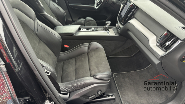 Volvo XC60 2.0 D4 AWD R-Design 2018 m. 4