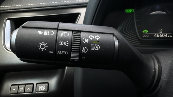 Lexus UX 250h 2.0 F-Sport Design 2023 m. 13