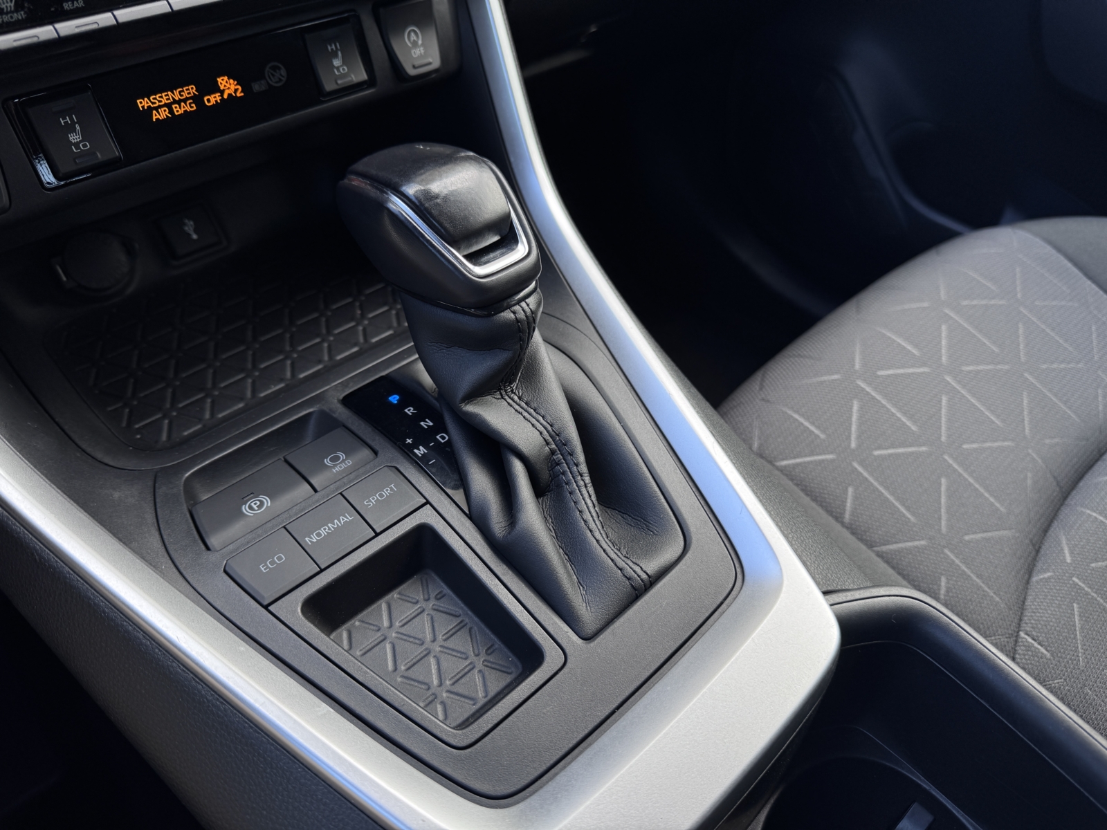 Toyota RAV4 2.0 Luxury 2022 m. 20