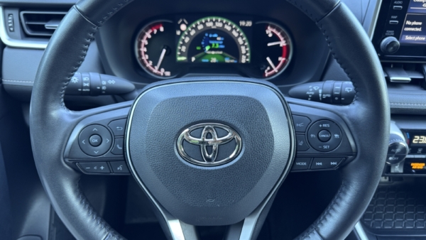 Toyota RAV4 2.0 Luxury + Comfort paketas 2022 m. 10