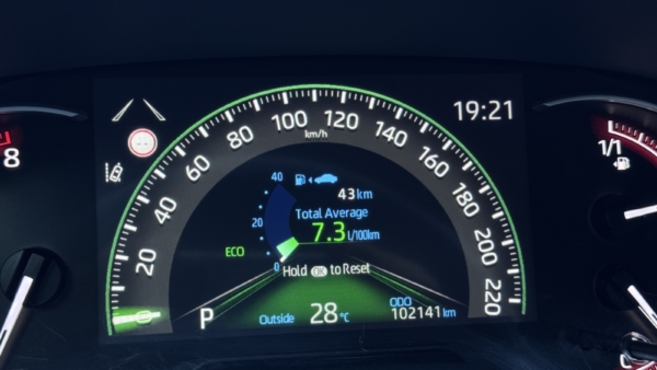 Toyota RAV4 2.0 Luxury + Comfort paketas 2022 m. 11