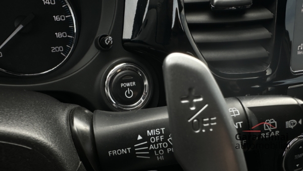 Mitsubishi Outlander 2.4 PHEV 4WD 2019 m. Įkraunamas hibridas. 18