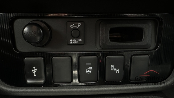 Mitsubishi Outlander 2.4 PHEV 4WD 2019 m. Įkraunamas hibridas. 24