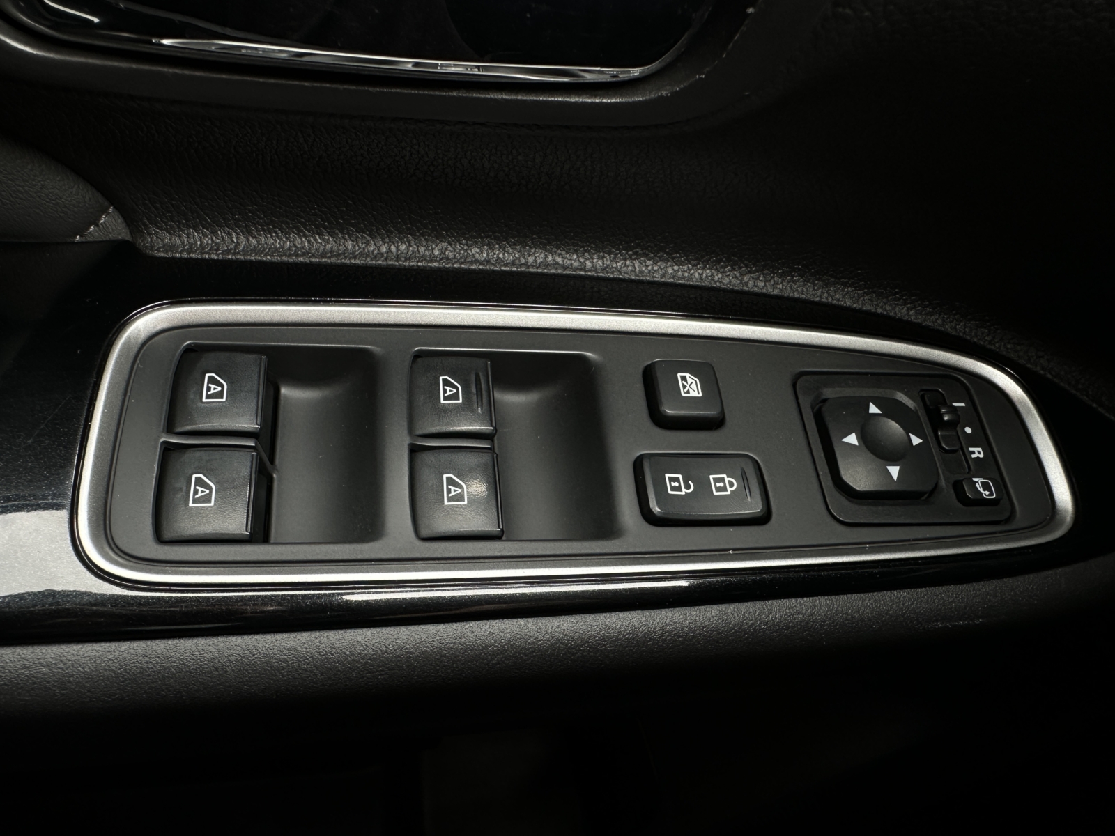 Mitsubishi Outlander 2.4 PHEV 4WD 2019 m. Įkraunamas hibridas. 27