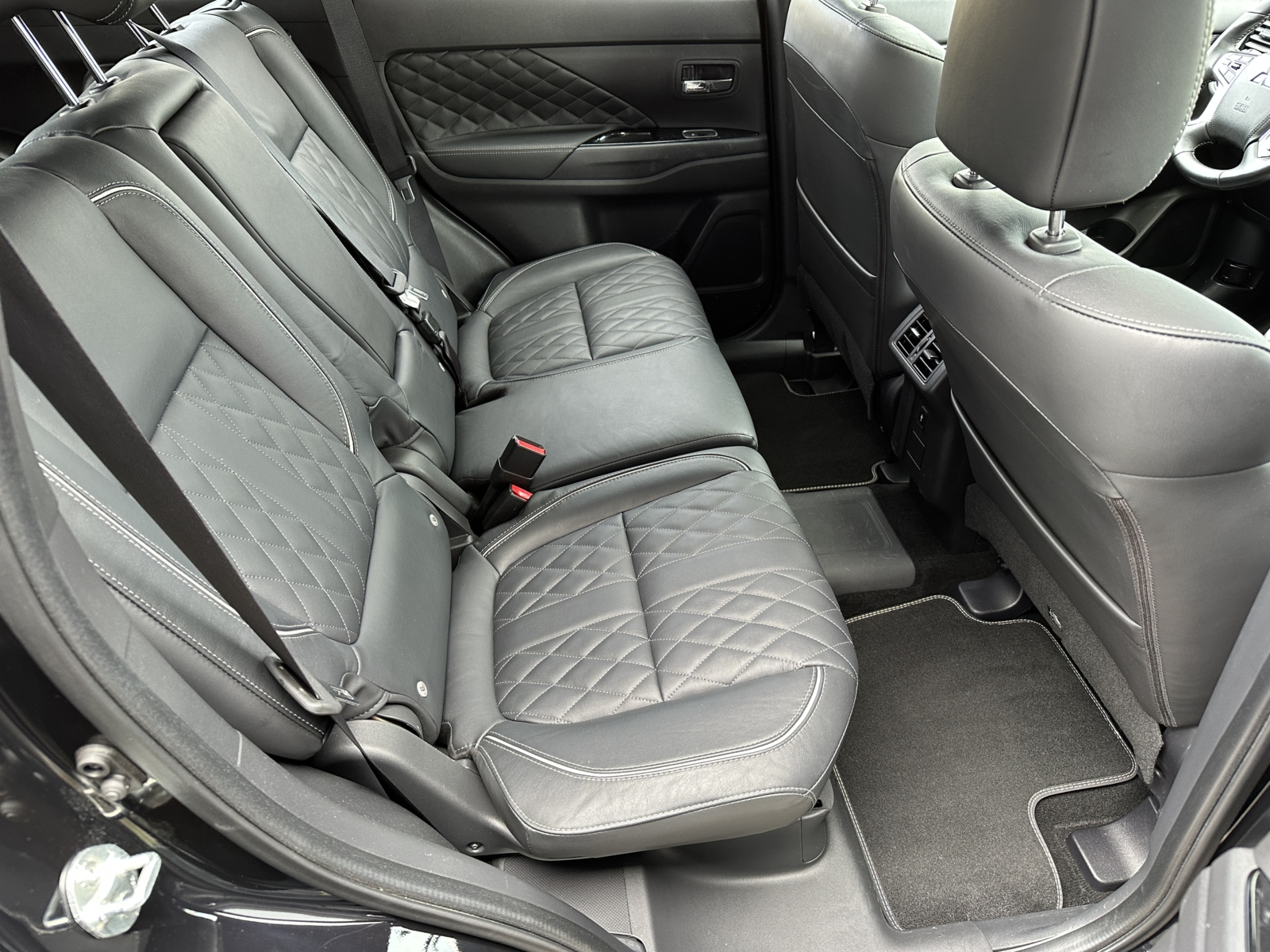 Mitsubishi Outlander 2.4 PHEV 4WD 2019 m. Įkraunamas hibridas. 10
