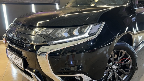 Mitsubishi Outlander 2.4 PHEV 4WD 2019 m. Įkraunamas hibridas. 4