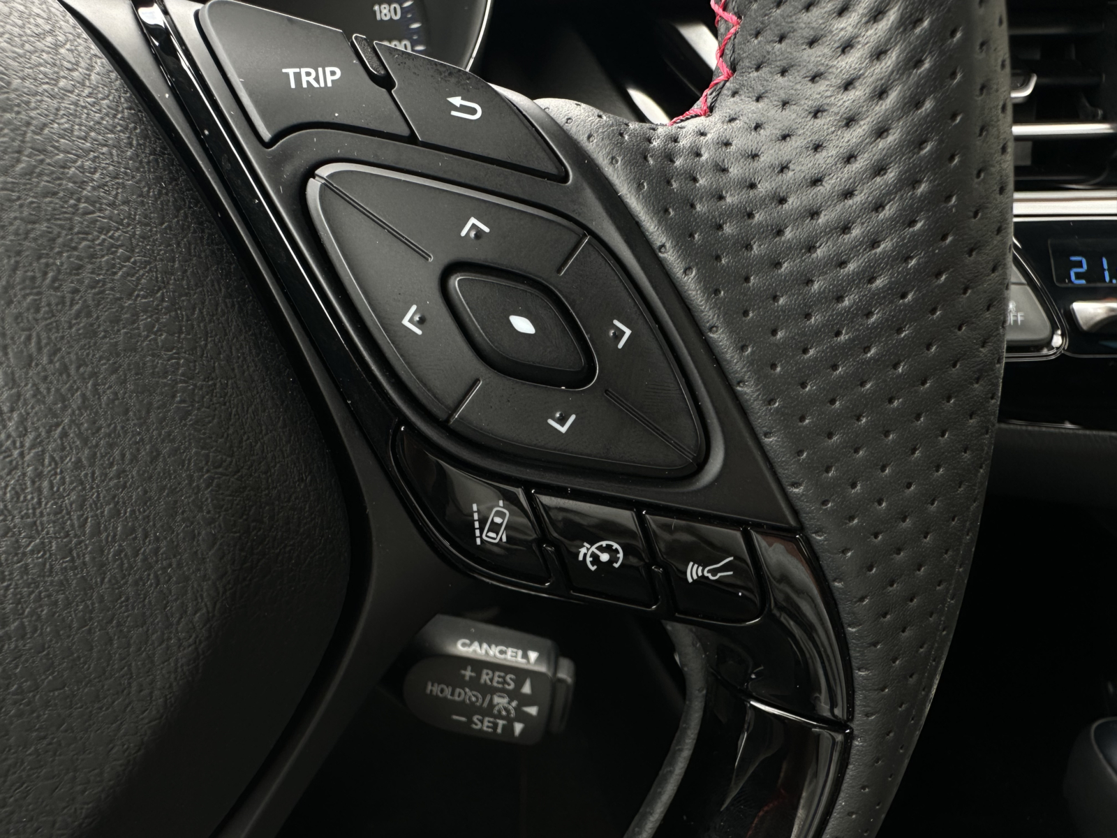 Toyota C-HR 2.0 Hybrid GR Sport 2023m. 11