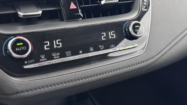 Toyota Corolla sedan 1.8 Hybrid Active 2021 m. 16