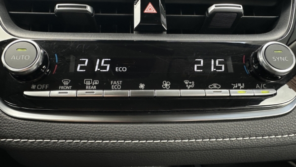 Toyota Corolla sedan 1.8 Hybrid Active 2025 m. 17