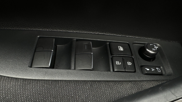 Toyota Corolla sedan 1.8 Hybrid Active 2025 m. 21