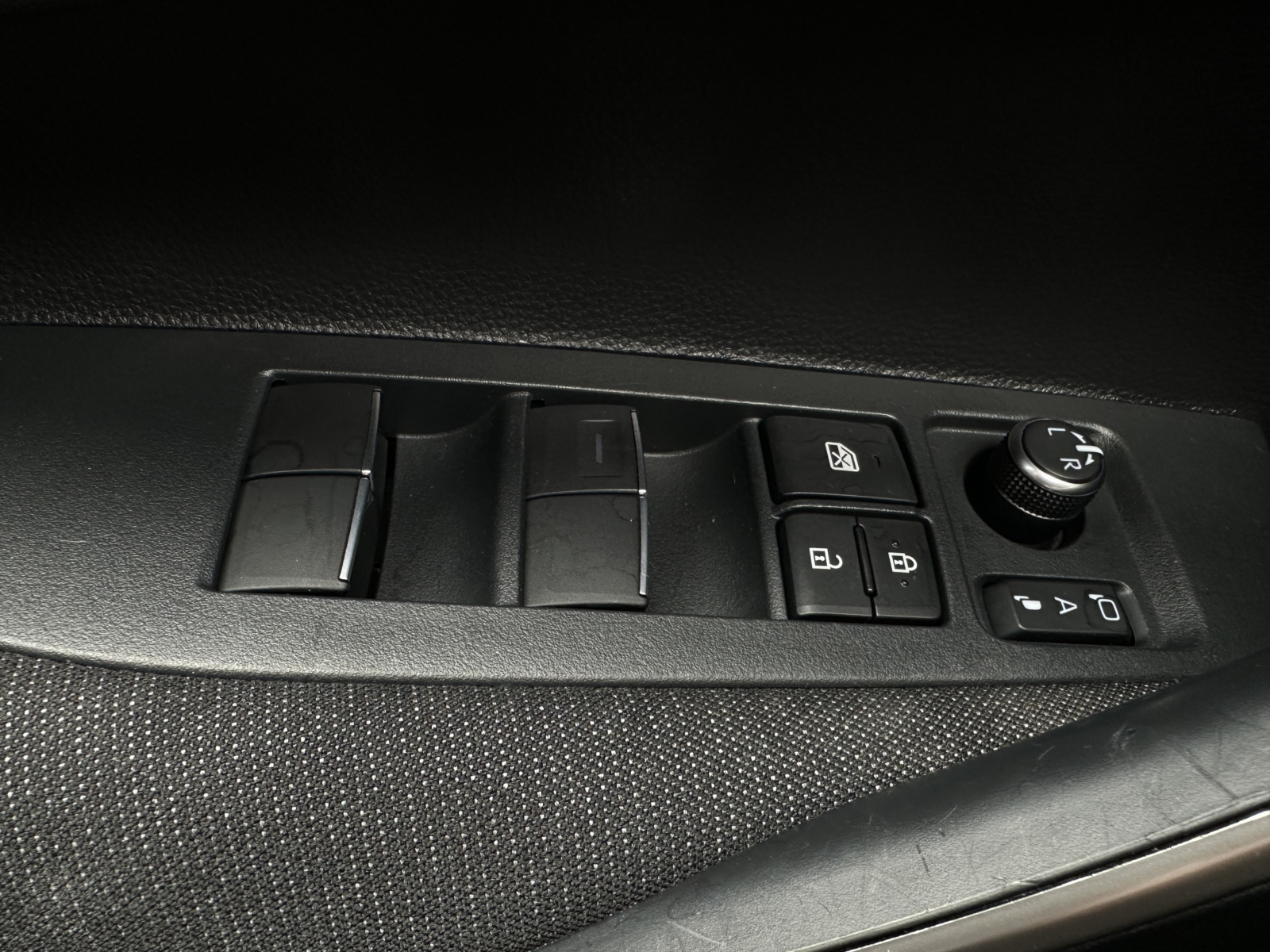 Toyota Corolla sedan 1.8 Hybrid Active 2025 m. 21