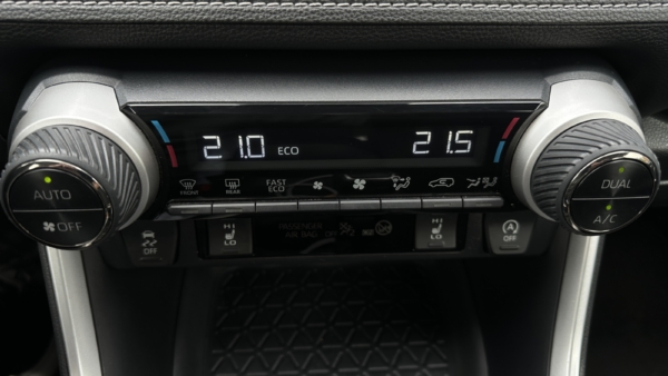 Toyota RAV4 2.0 Luxury 2022 m. 21