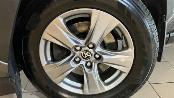 Toyota RAV4 2.0 Luxury + Comfort paketas 2022 m. 3