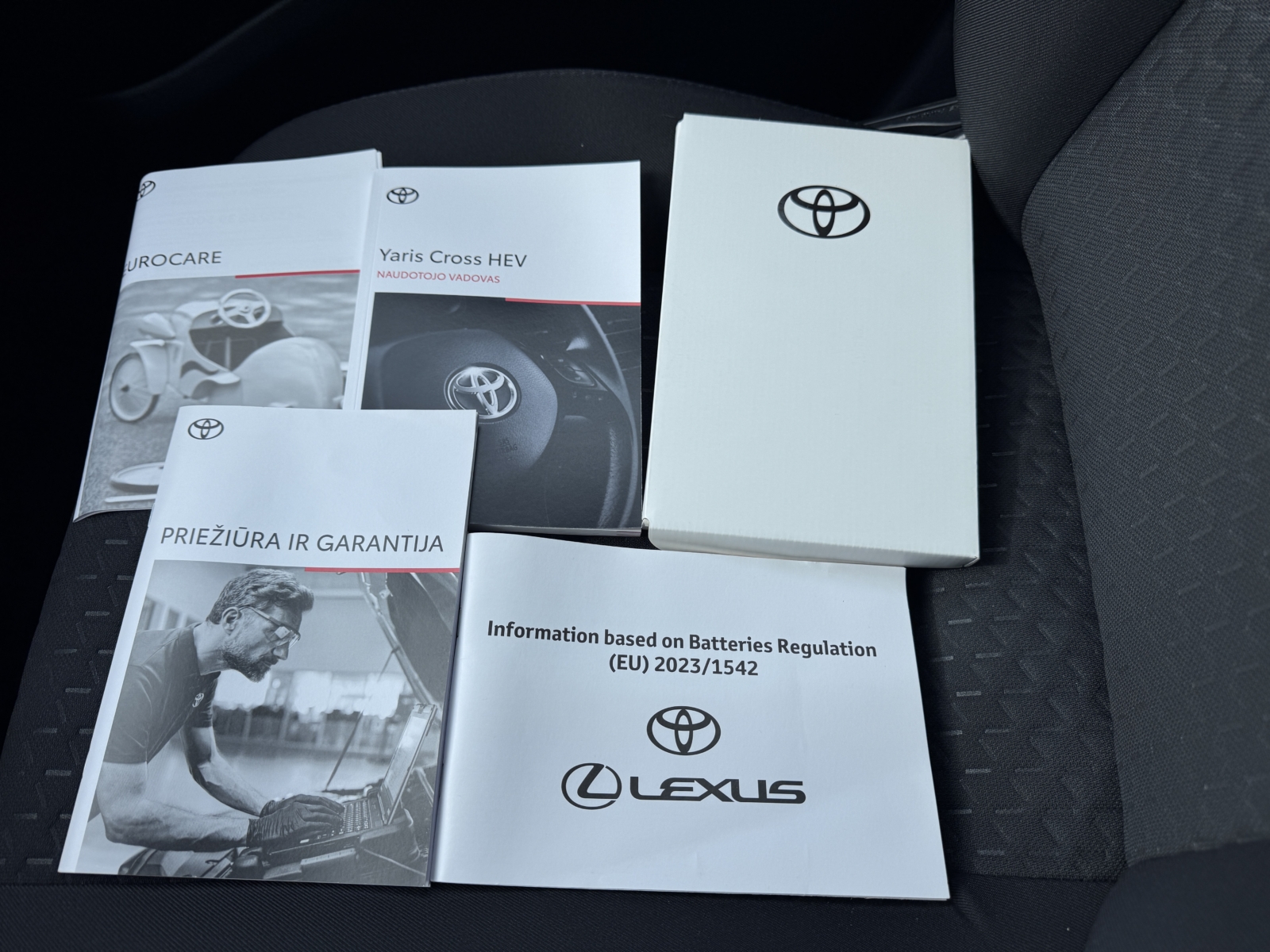 Toyota Yaris Cross 1.5 Hybrid Active 2025 m. 27