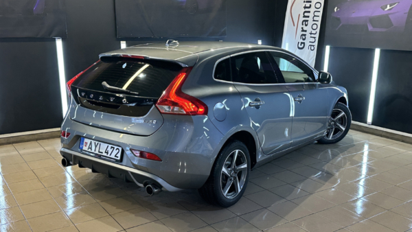 Volvo V40 2.0 D3 R-Design 2018 m. 2