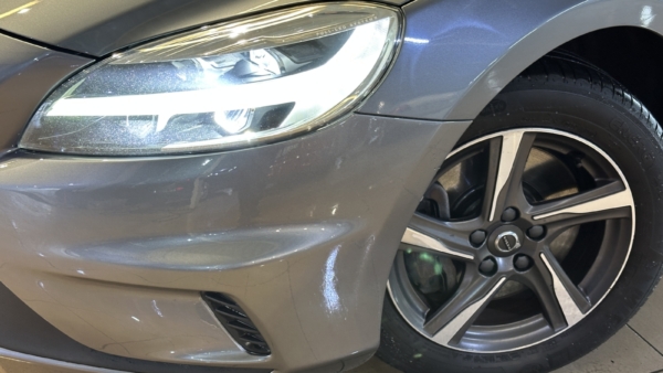 Volvo V40 2.0 D3 R-Design 2018 m. 21