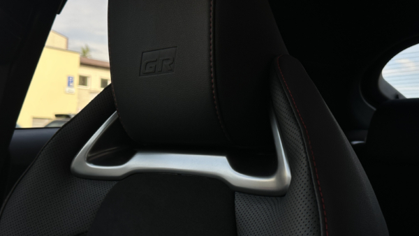 Toyota C-HR AWD-i 2.0 Hybrid GR Sport 2024 m. 37
