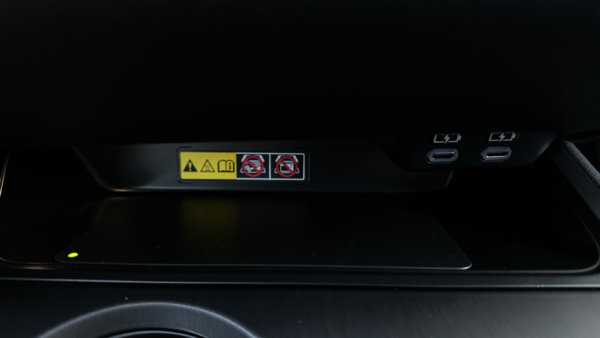 Lexus UX 300h 2.0 F-Sport AWD 2024 m. 25