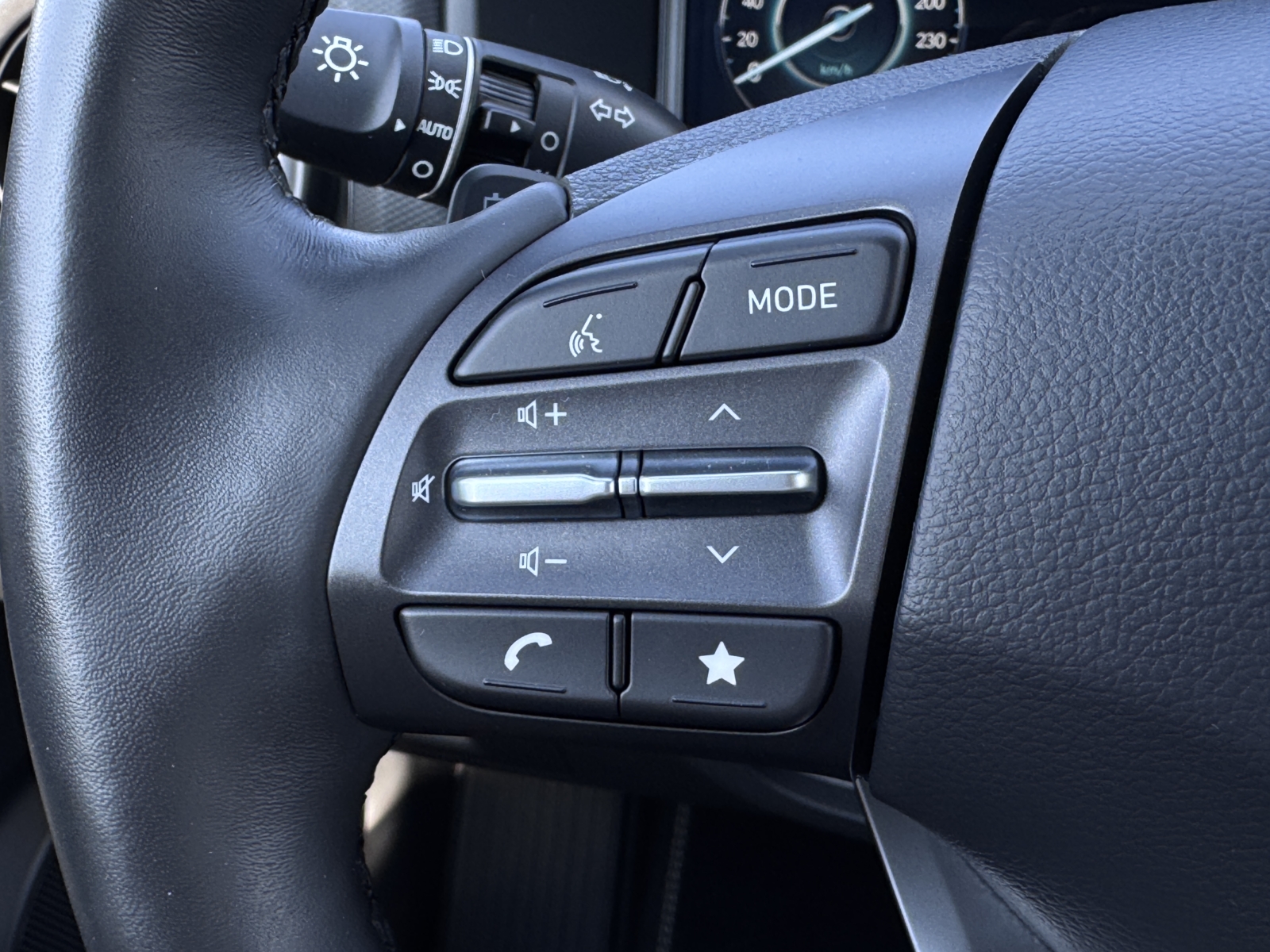 Hyundai Kona 48 kWh 2022 m. Elektromobilis 14