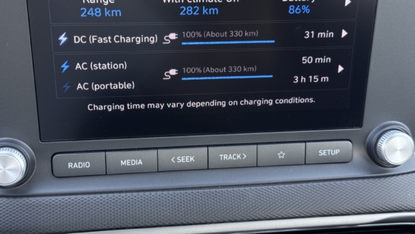 Hyundai Kona 48 kWh 2022 m. Elektromobilis 23
