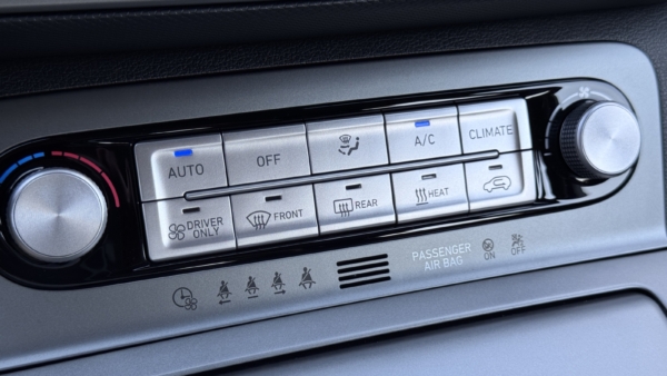 Hyundai Kona 48 kWh 2022 m. Elektromobilis 24