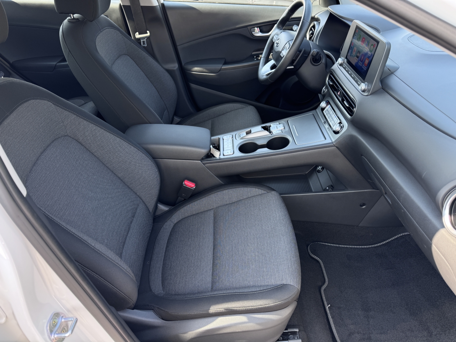 Hyundai Kona 48 kWh 2022 m. Elektromobilis 7