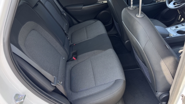 Hyundai Kona 48 kWh 2022 m. Elektromobilis 8
