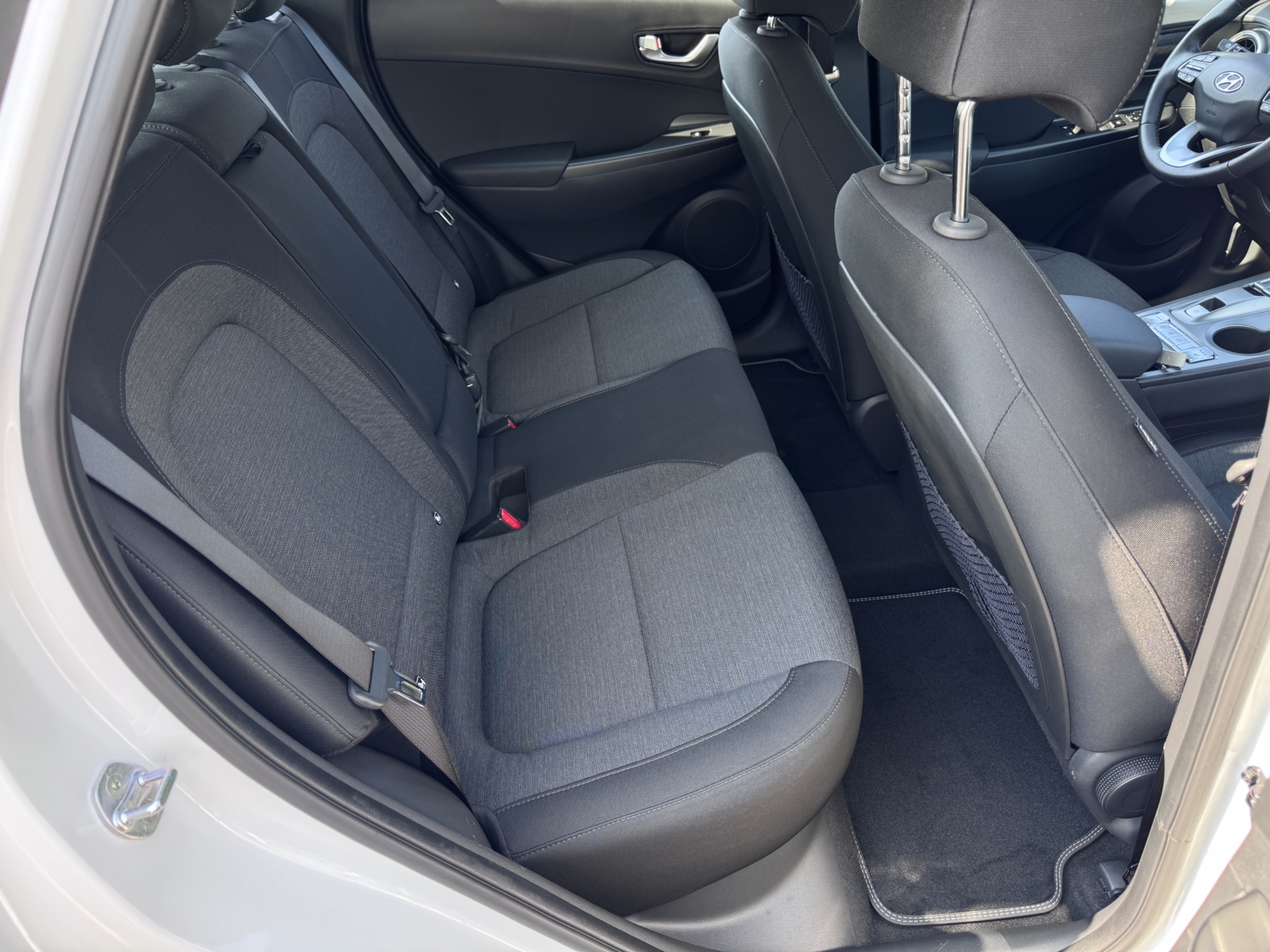 Hyundai Kona 48 kWh 2022 m. Elektromobilis 8