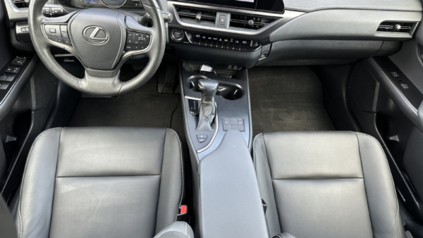 Lexus UX 250h 2.0 F-Sport Design 2023 m. 3