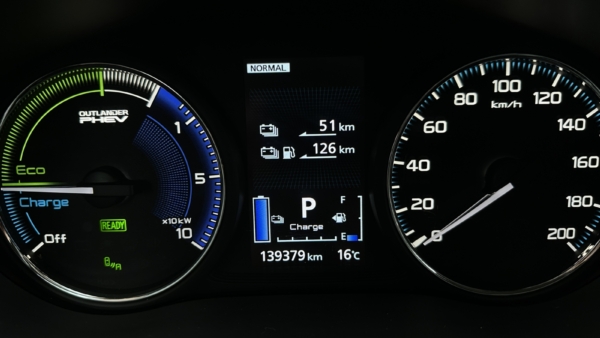 Mitsubishi Outlander 2.4 PHEV 4WD 2021 m. Įkraunamas hibridas. 15