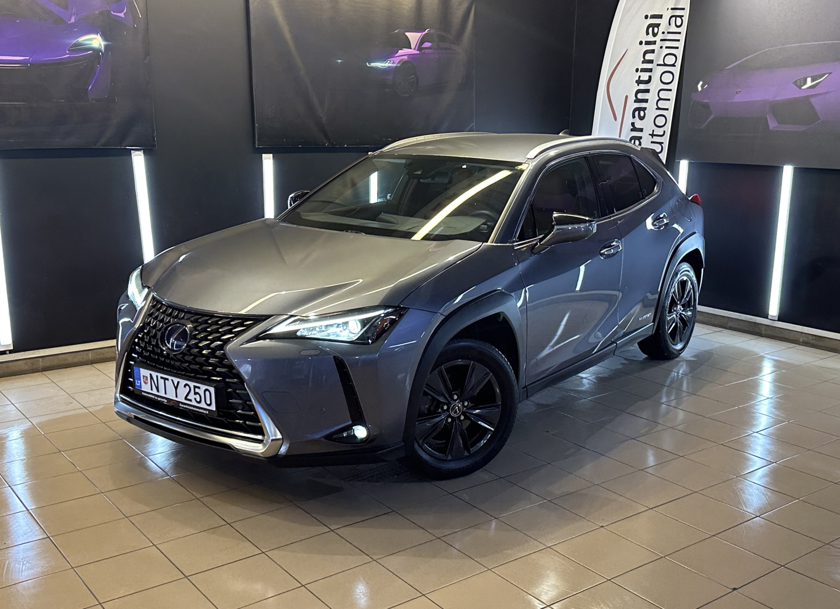 Lexus UX 250h 2.0 Executive 2020 m. 1