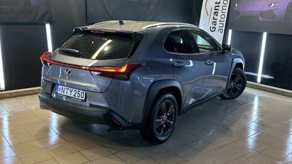 Lexus UX 250h 2.0 Executive 2020 m. 2