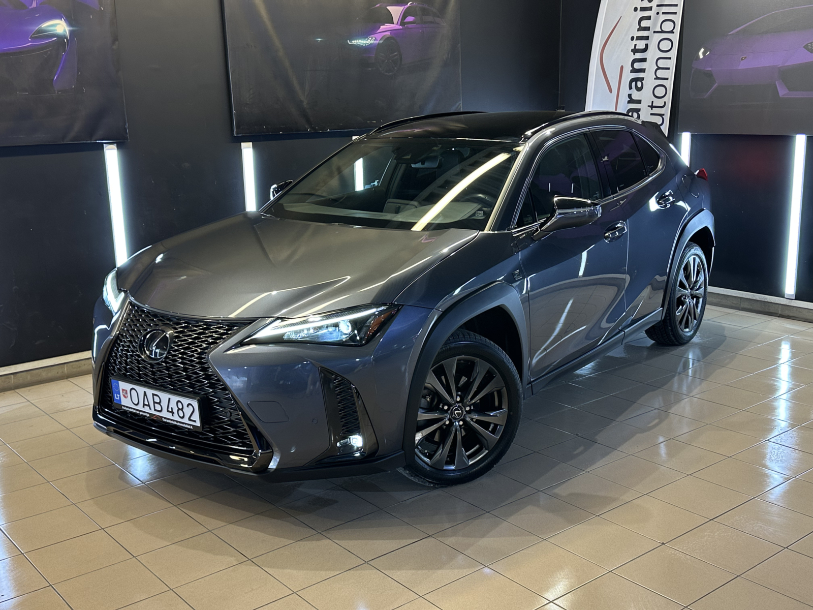 Lexus UX 250h 2.0 F-Sport Design 2023 m. 1