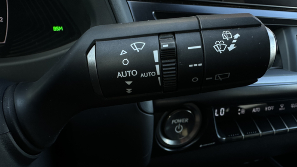 Lexus UX 250h 2.0 F-Sport Design 2023 m. 13
