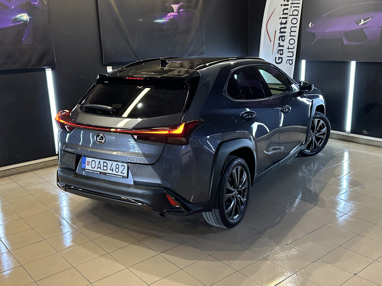 Lexus UX 250h 2.0 F-Sport Design 2023 m. 2