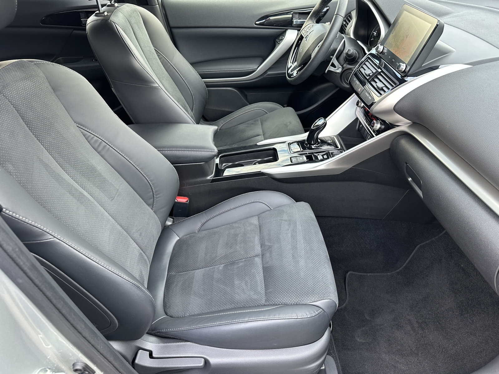 Mitsubishi Eclipse Cross 2,4 PHEV 4WD 2022 m. Įkraunamas hibridas. 4