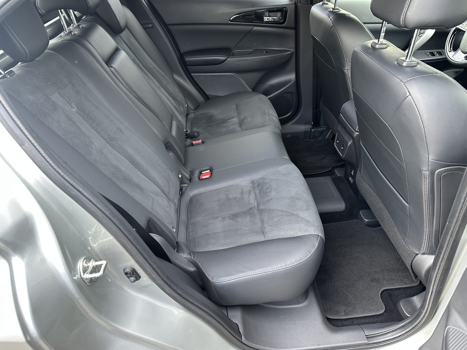 Mitsubishi Eclipse Cross 2,4 PHEV 4WD 2022 m. Įkraunamas hibridas. 5