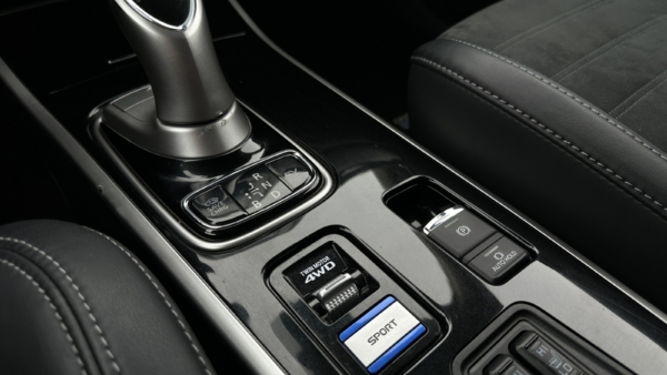 Mitsubishi Outlander 2.4 PHEV 4WD 2020 m. Įkraunamas hibridas. 20